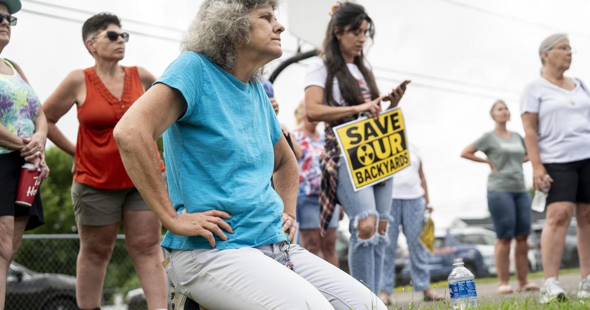Niagara homeowners speak out about radioactive waste detected in their yards