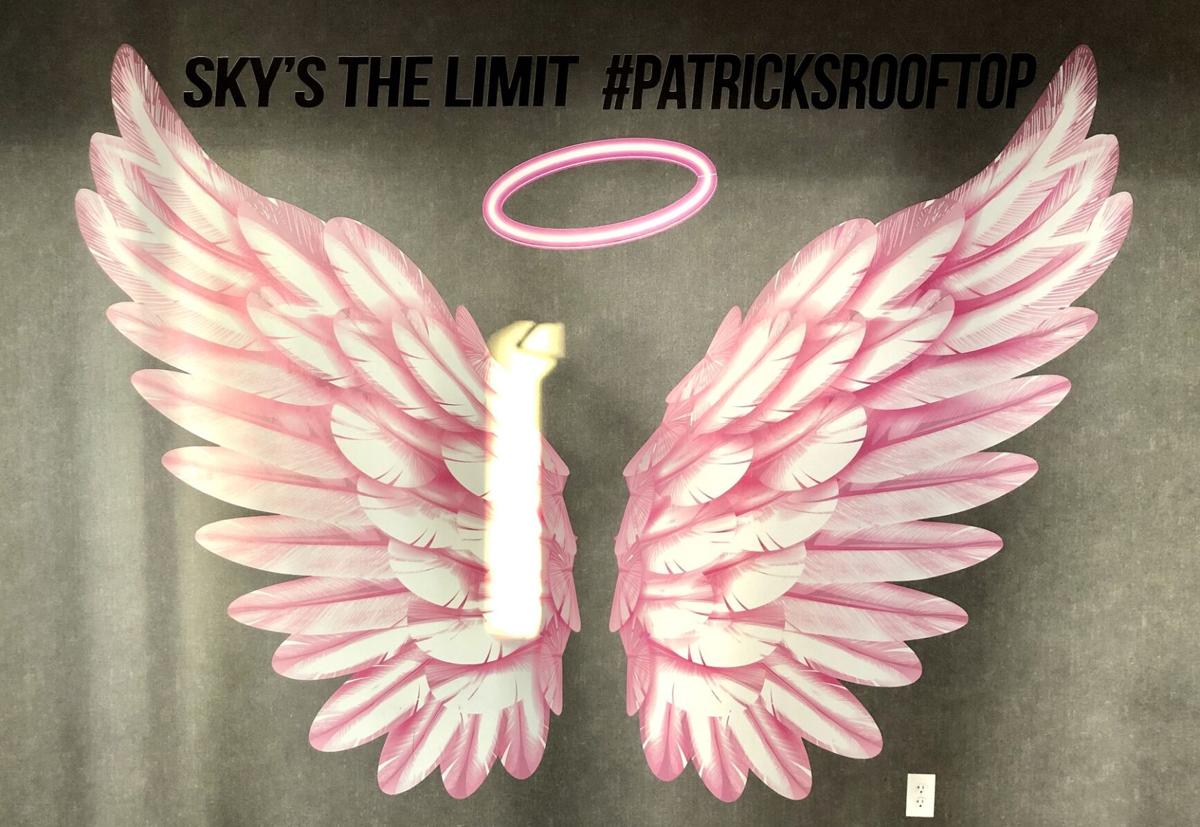 Logo patrick's rooftop 500 Pearl