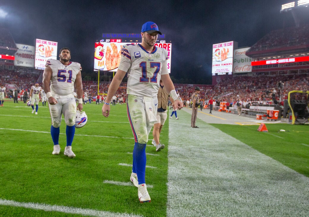 Bills QB Josh Allen in walking boot following loss to Buccaneers