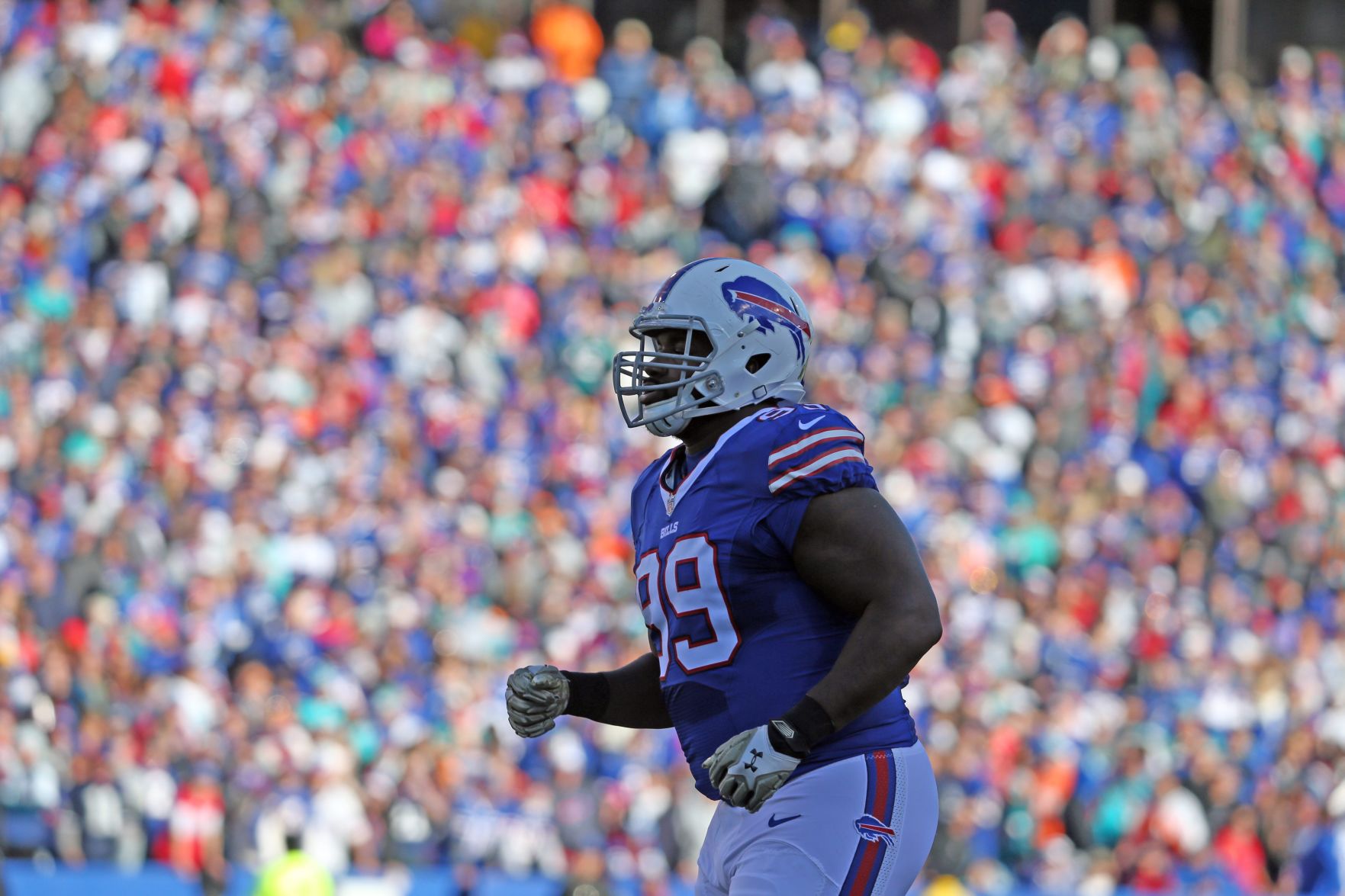 いの Bills' Dareus keeps playing through life's losses