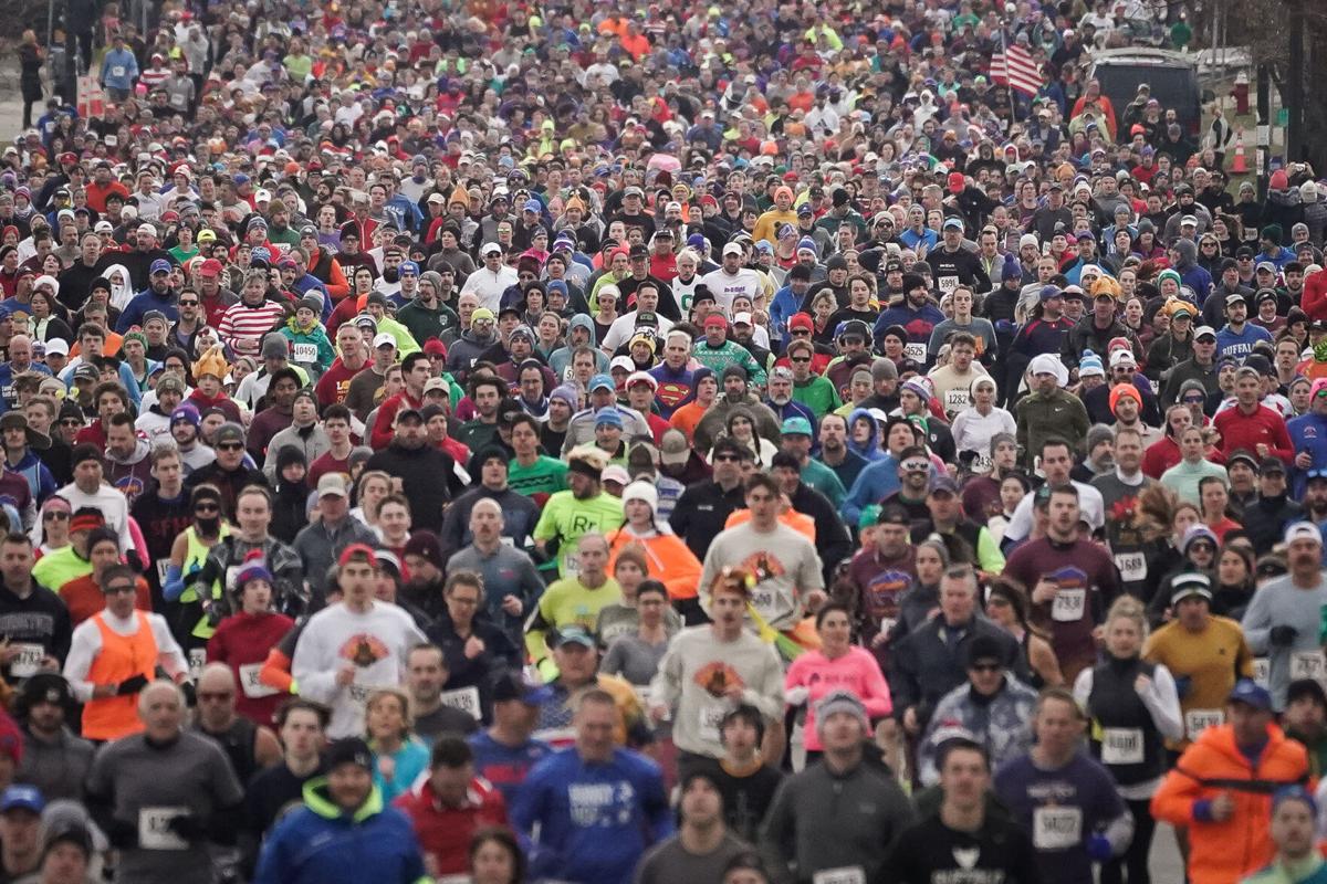 Photos Runners at the 128th Annual YMCA Turkey Trot