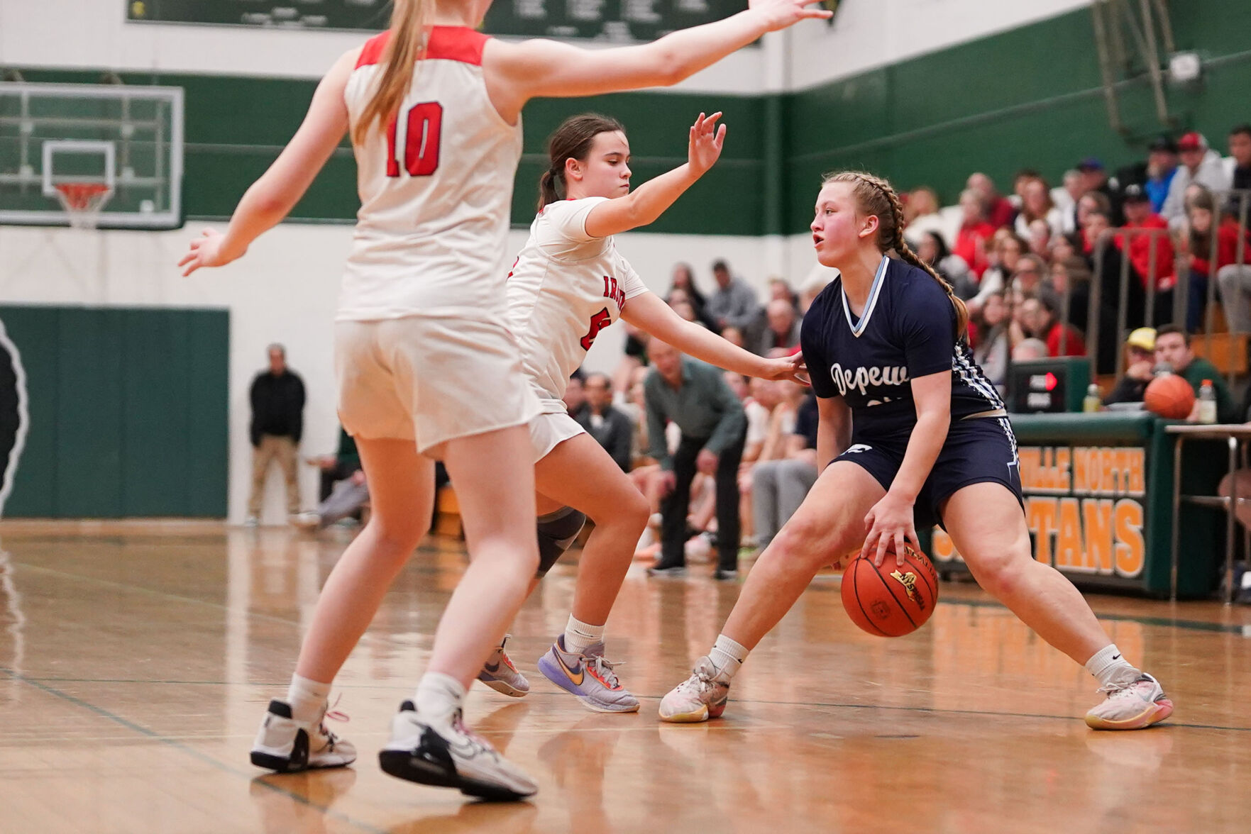 High school basketball: Amherst, Williamsville South, Lockport advance; player injuries and standout performances detailed