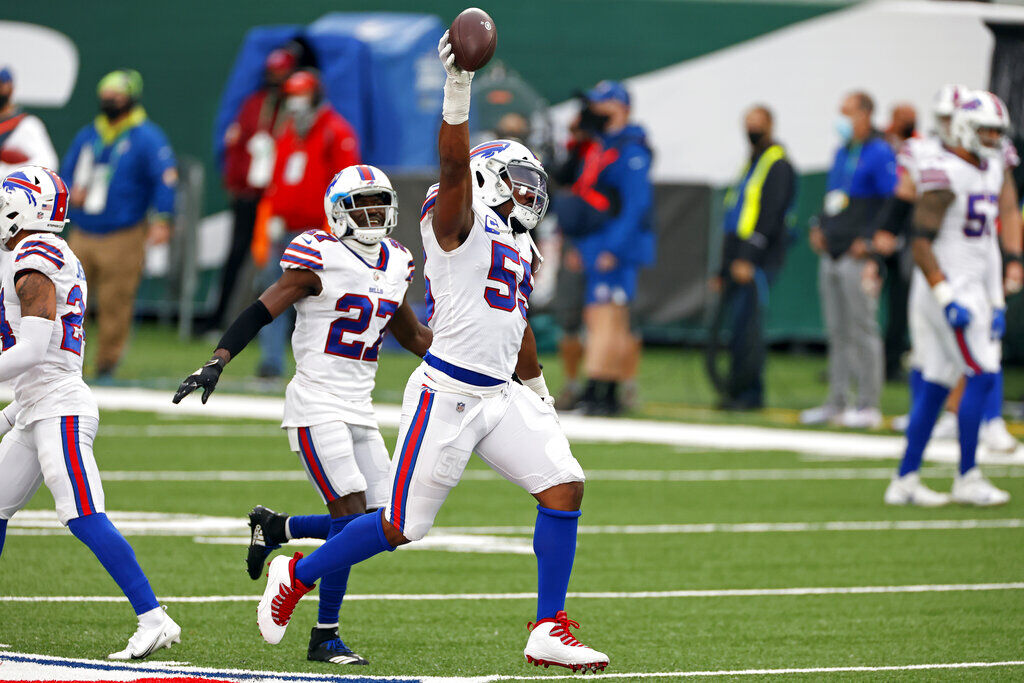 Bills New Kicker Tyler Bass Casually Kicks 50-Yard Field Goals Without  Taking A Single Step, May Have The Strongest Leg Ever - BroBible