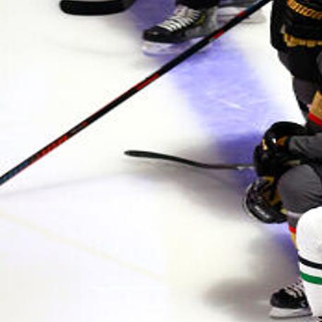 Former Sabres Goalie Robin Lehner Kneels During National Anthem Buffalo Sabres News Buffalonews Com