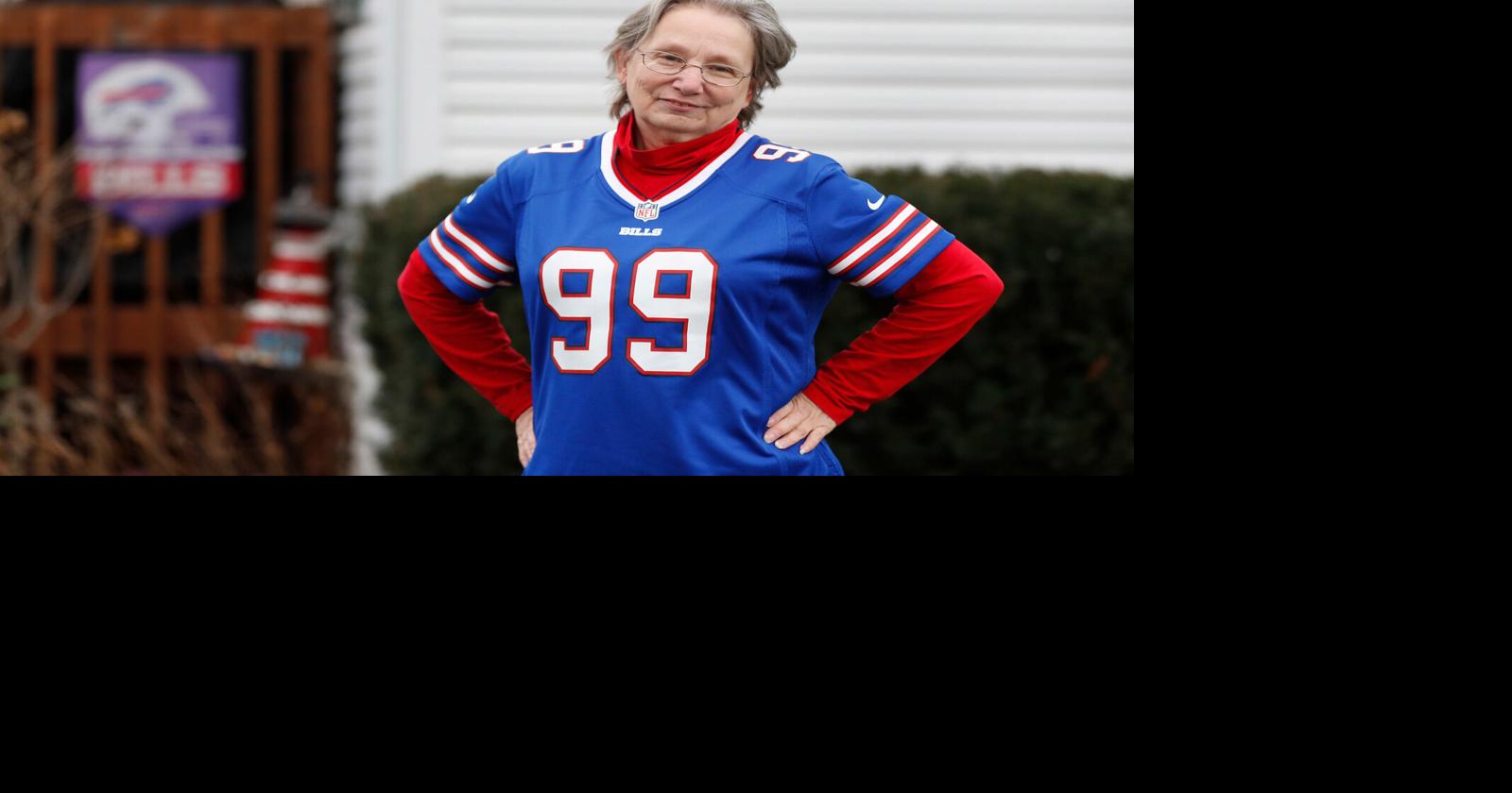 Why a Niagara County grandmother is spamming #BillsMafia Twitter