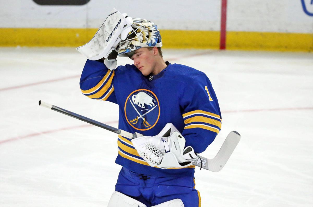 Buffalo Sabres players make stop at Bills game