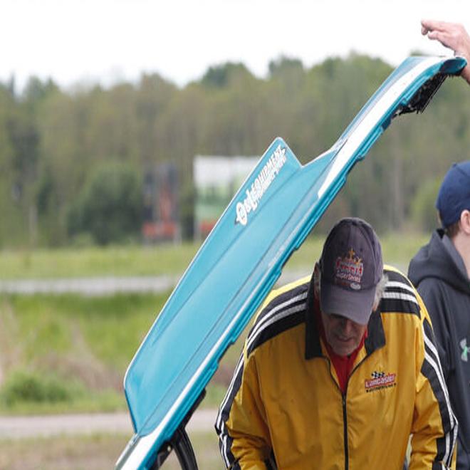 Nyirp Drag Racers Experience Soft Opening To Season Buffalo Sports Buffalonews Com