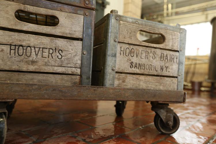 Hoover's Dairy Quart Bottle (Jef)