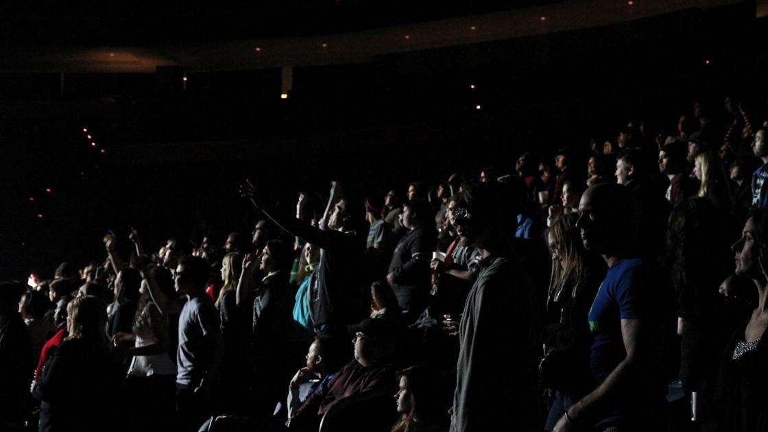 Smiles at Kerfuffle Before Christmas Multimedia