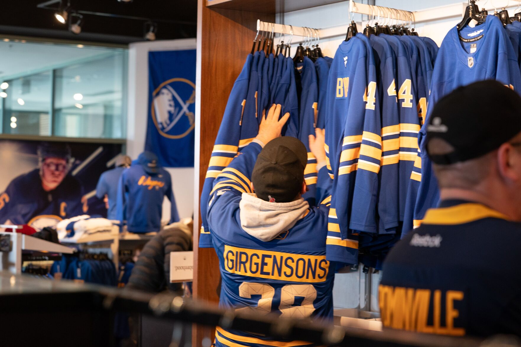 Buffalo Sabres open online store to boost merchandise sales