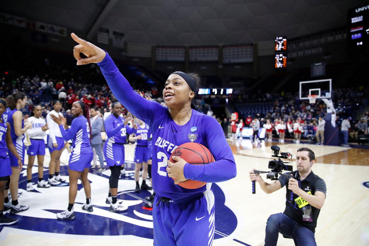 Ub S Cierra Dillard Proud To Play Before African American Coaches