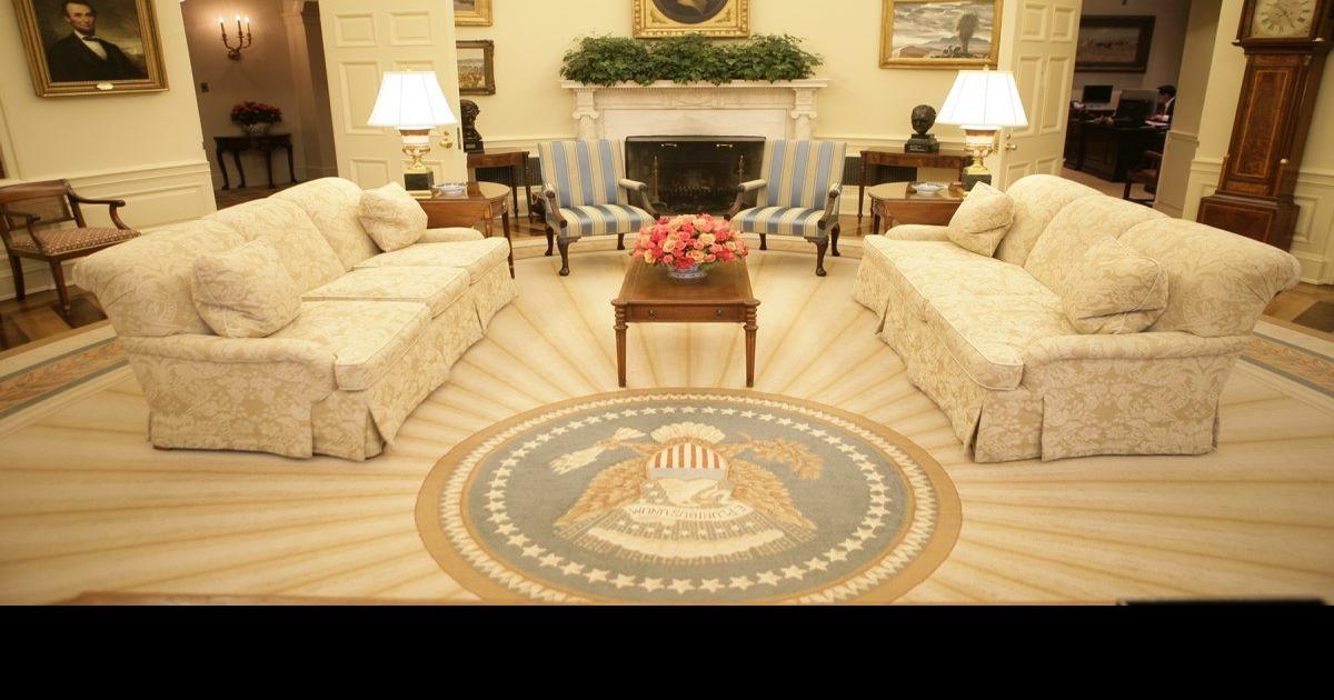 Kittinger meets challenge on Oval Office replicas