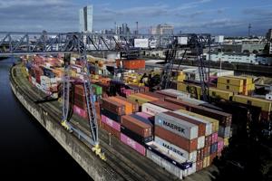 The US and EU are in a showdown over trade. What does Trump want and what can Europe offer?
