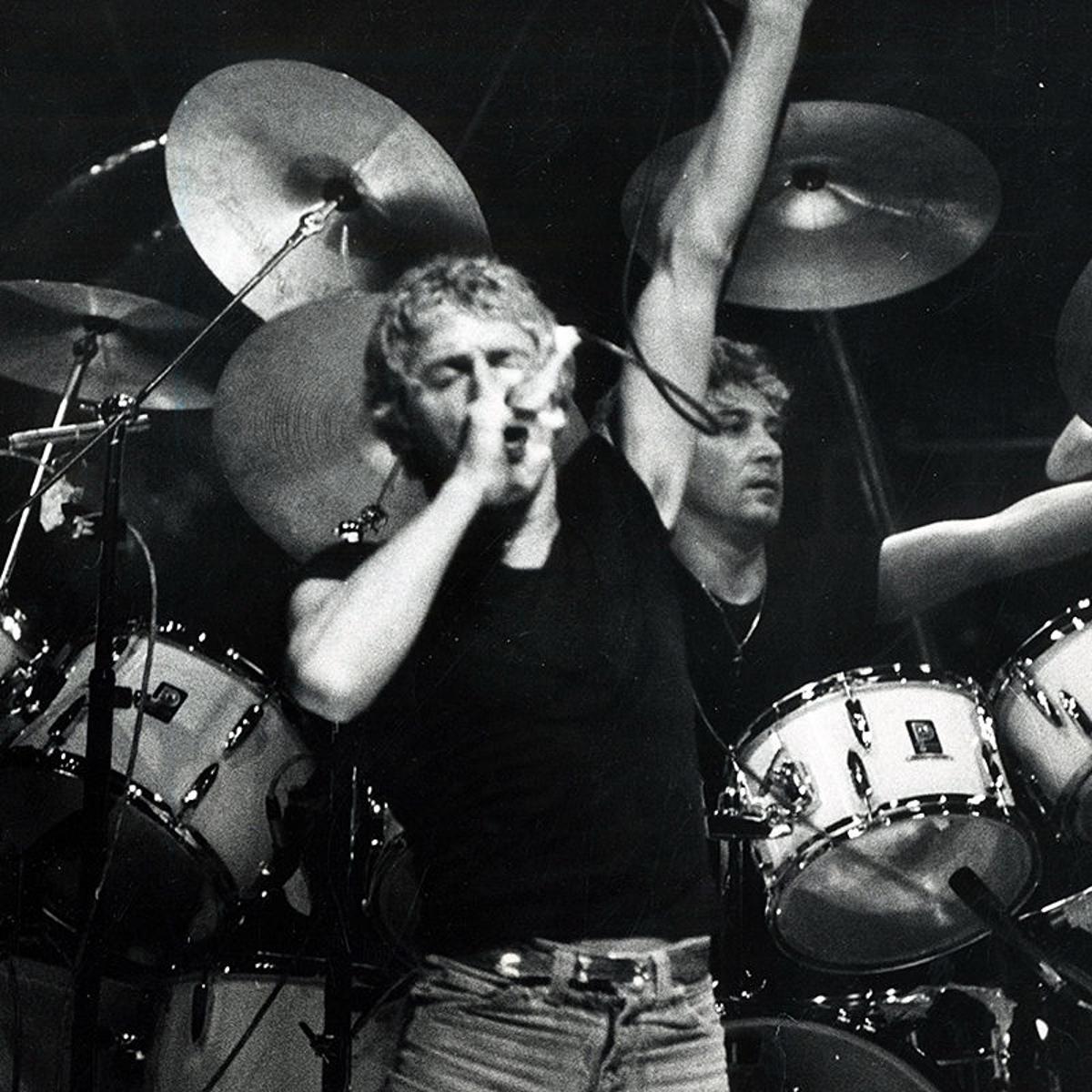 40 Years Ago The Who Show Went On In Buffalo After Cincinnati Tragedy Pete Townshend Still Regrets It Local News Buffalonews Com