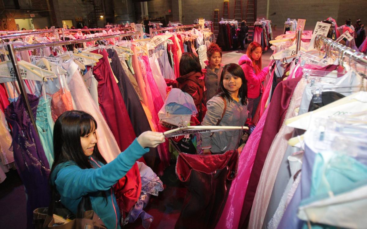Picking The Perfect Prom Dress Lifestyles Buffalonews Com