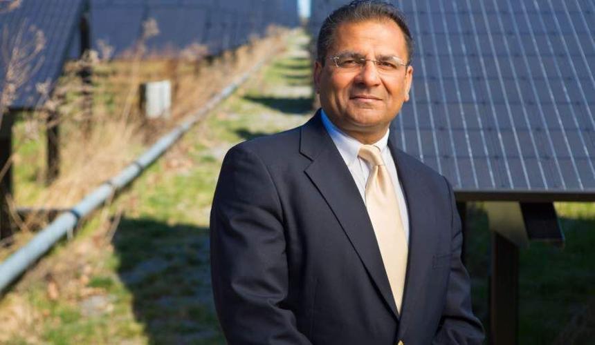 Goyal receives industrial achievement award for superconducting technology