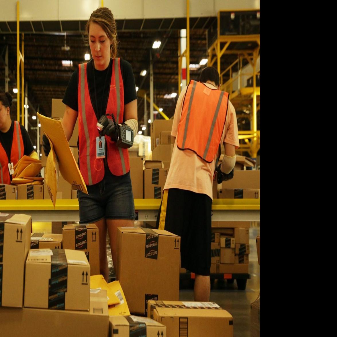 Amazon Opens First Of Expected 15 Sortation Centers Business Local Buffalonews Com