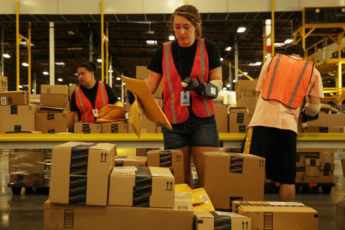 Amazon Opens First Of Expected 15 Sortation Centers Business Local Buffalonews Com