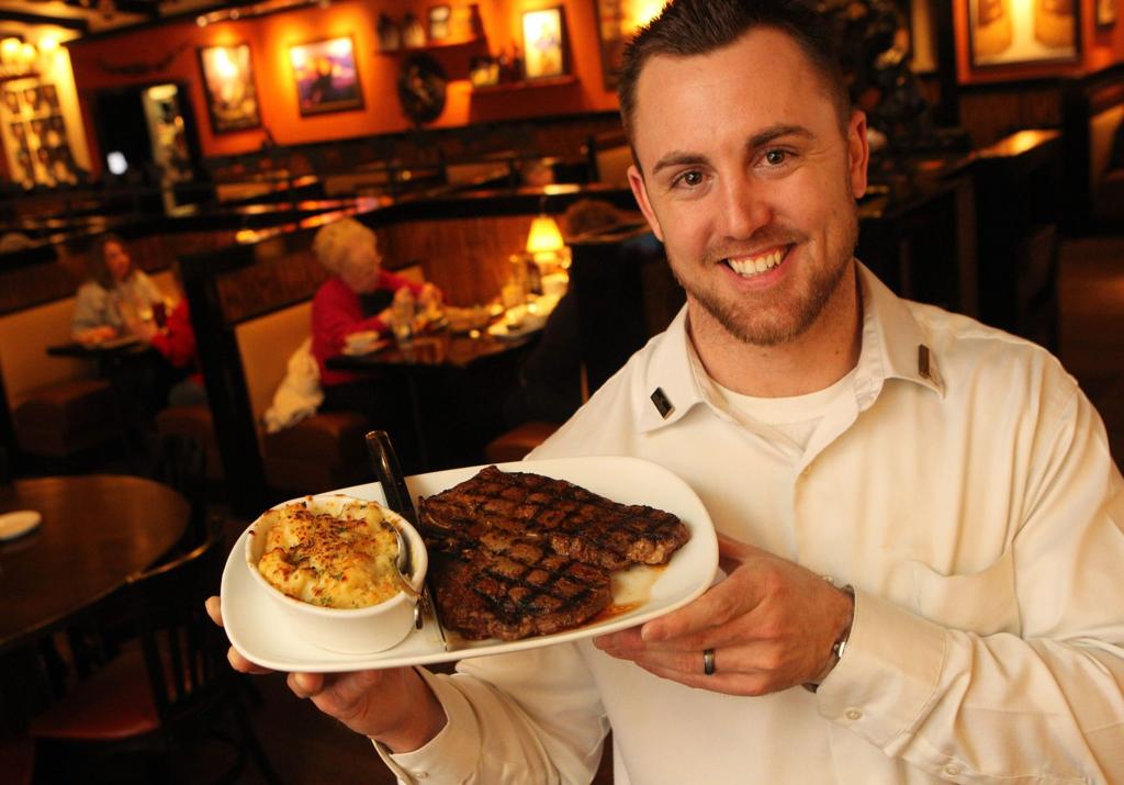 Longhorn Steakhouse Is Big On Value Taste Latest Headlines Buffalonews Com