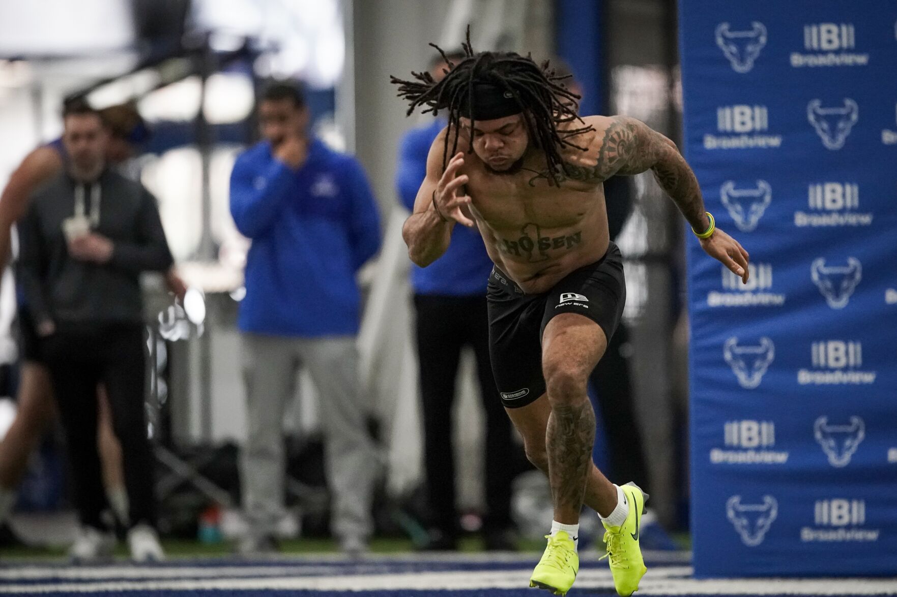 Red Merdock Linebacker Red Murdock has shortened pro day with UB Bulls