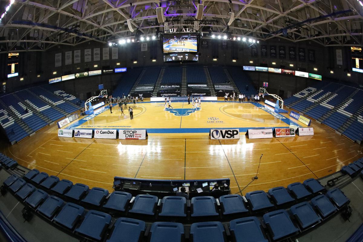 Ub Men S Basketball Routs Mercyhurst Without Head Coach On The Bench Buffalo Sports Buffalonews Com