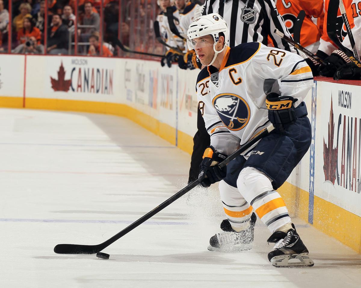 One super period not enough for Sabres on Pominville's big night