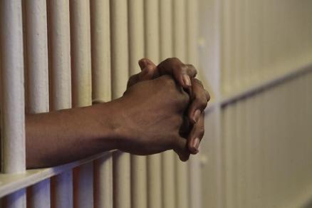 Debate over crime rise in New York bail reform - Vimarsana News