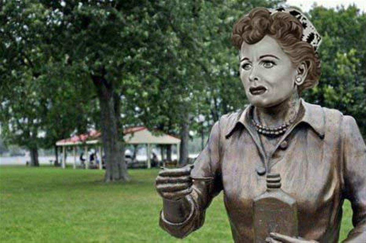 The Meme Machine Goes To Work On Scary Lucy Multimedia Buffalonews Com