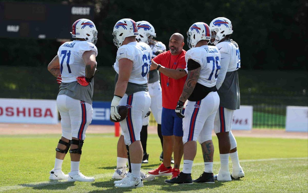 1013468728 McCoy Sports Buffalo Bills offensive line coach Bobby Johnson (copy)
