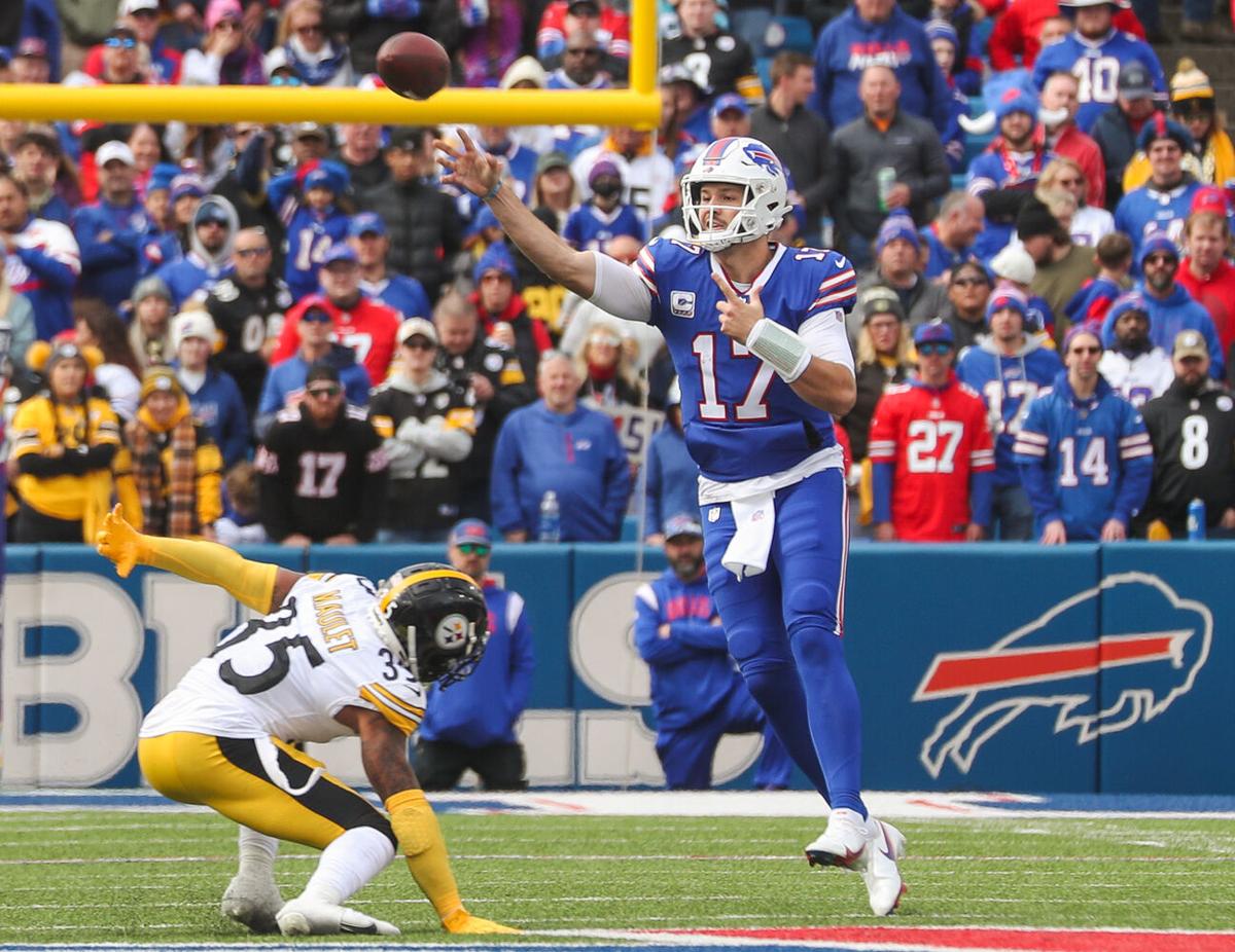 Bills blow out Steelers, photos
