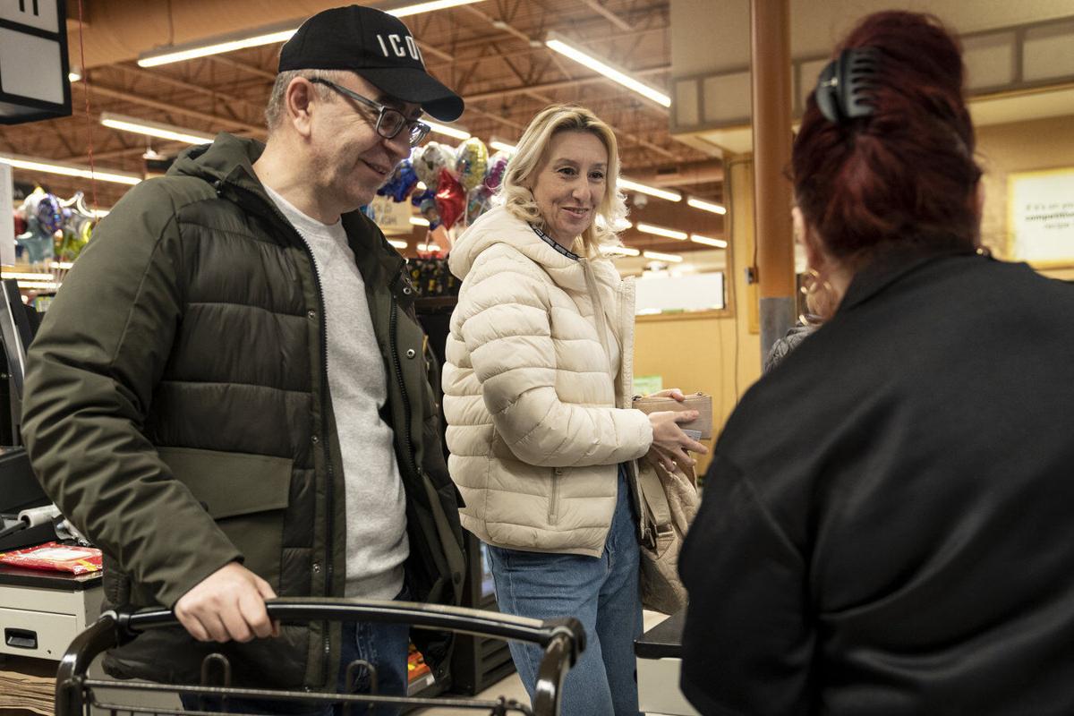 How Bills-inspired Water Buffalo hats help refugees working at