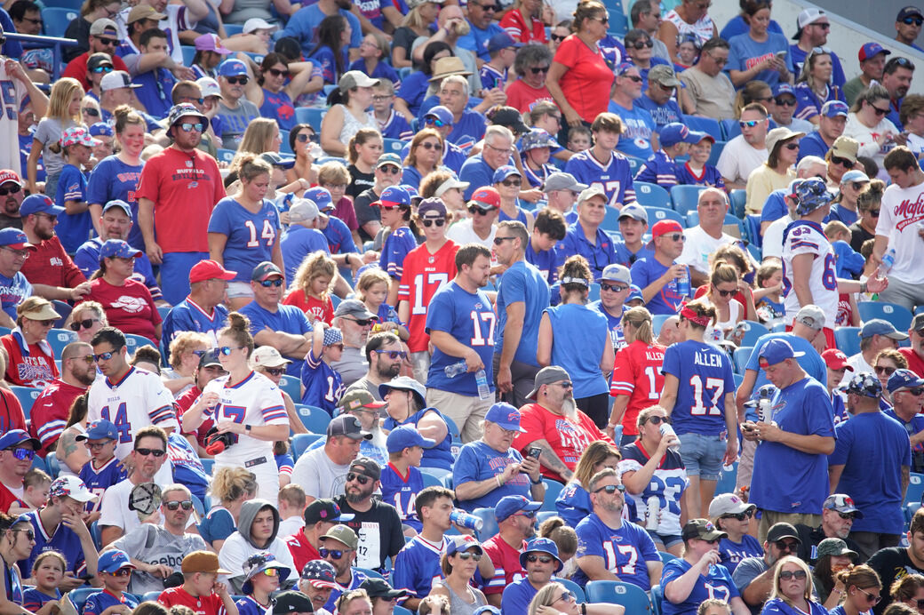 BILLS CAMP: Over 35,000 fans attend 'Return of the Blue and Red';  Observations from the sideline, Sports