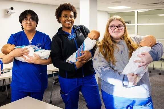 UB School of Nursing launches upstate New York’s first Midwifery DNP program