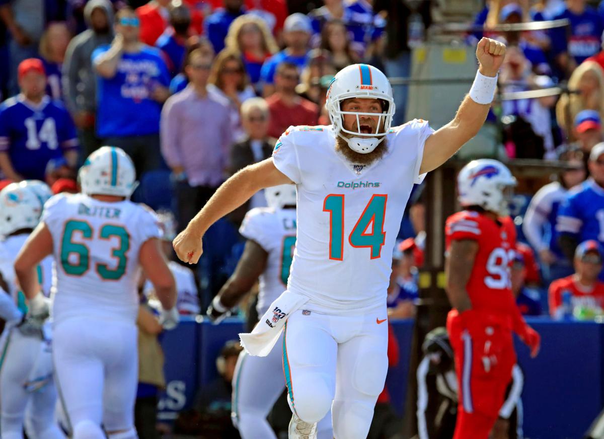 Dolphins' Fitzpatrick leaves practice early following the death of his  mother