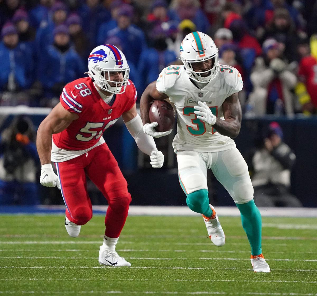 Dolphins' defense humbled, offense neutralized by Bills