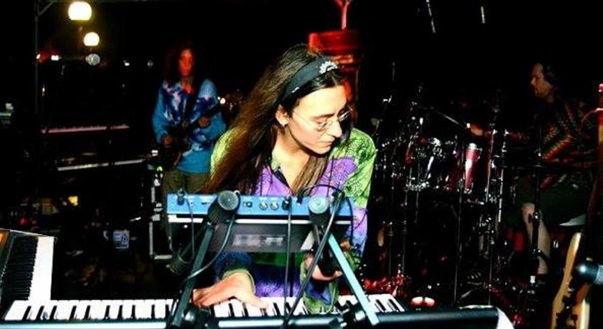 Disc Reviews Ozric Tentacles Reynaldo Hahn The Bad Plus Joshua Redman Frank Vignola And Vinny Raniola Music Buffalonews Com