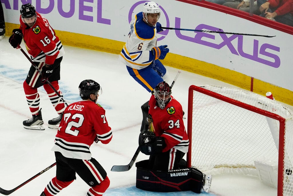 Blackhawks fall to Blues, are yet to win 2 straight this season