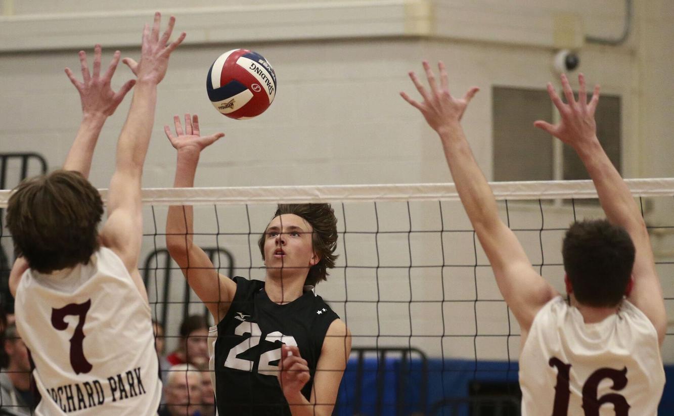 5 questions with Clarence boys volleyball player Rocco Lucci