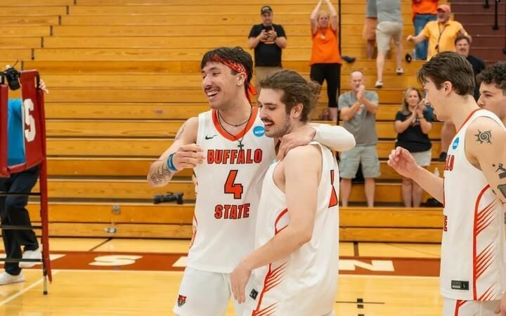 NCAA TOURNAMENT FIRST ROUND PREVIEW: BUFFALO STATE BENGALS VS. #1 SPRINGFIELD PRIDE