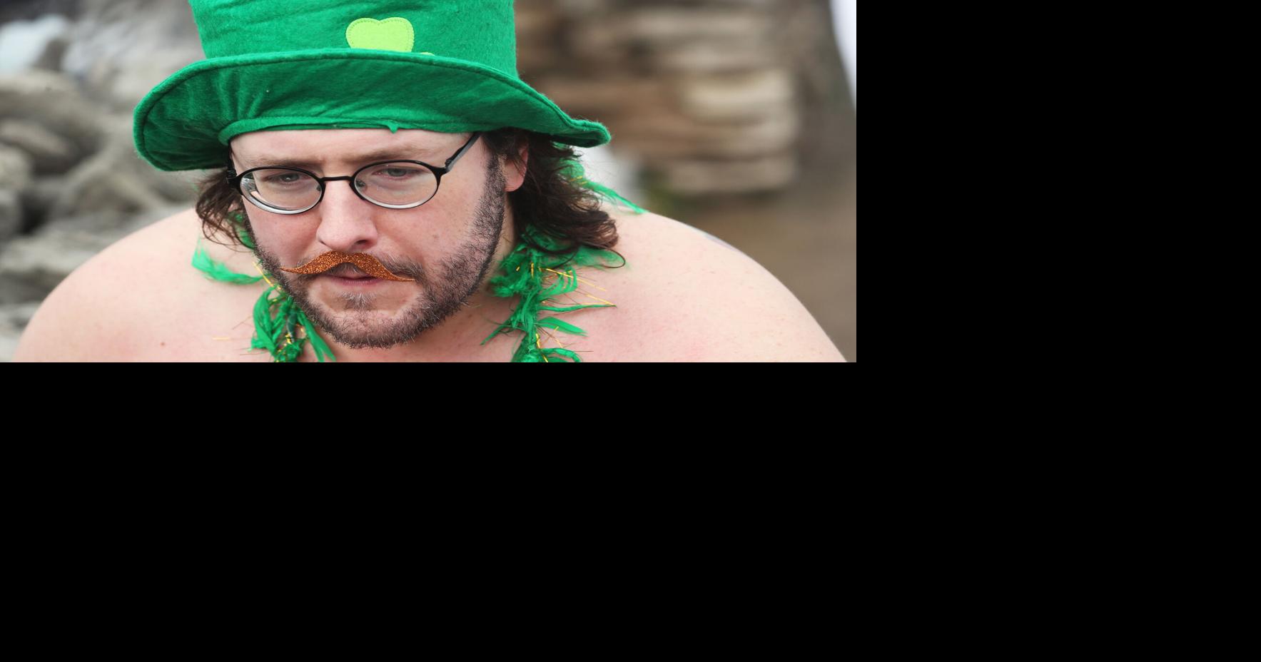 Photos 54th annual Olcott Polar Bear Swim