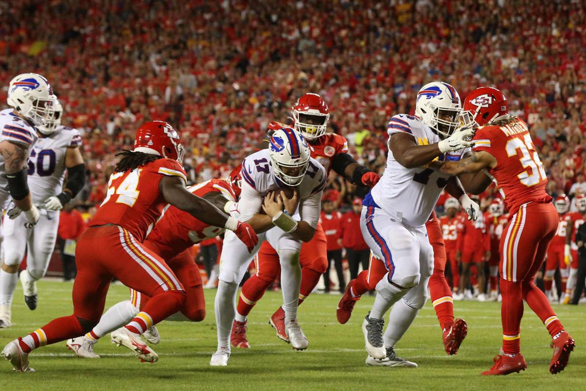 Chiefs and Bills enter weather delay at halftime