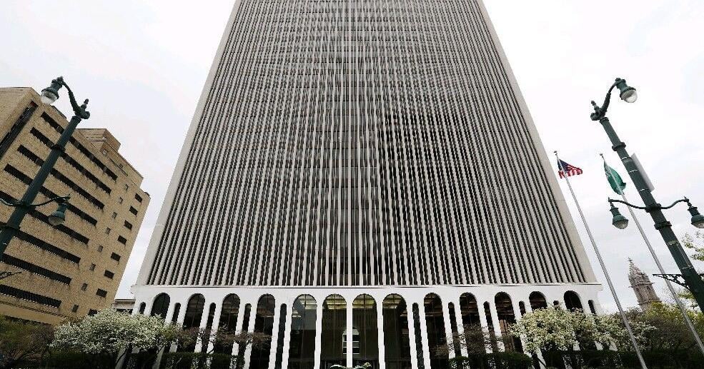 M&T Bank's ranking drops on Fortune 500