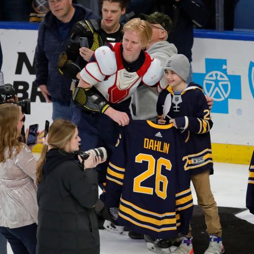 Mike Harrington: To Sabres and their fans, return of goathead was