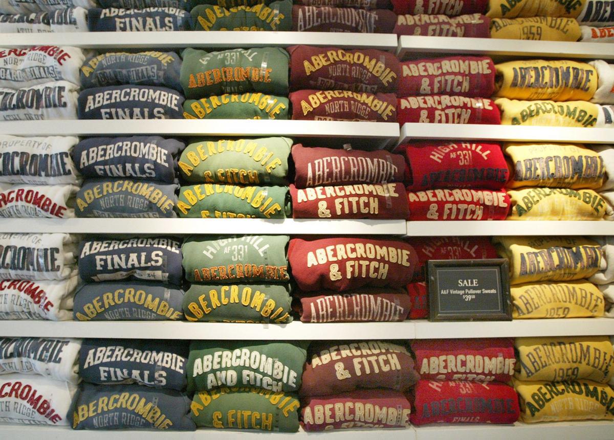 Abercrombie Fitch To Close Up 40