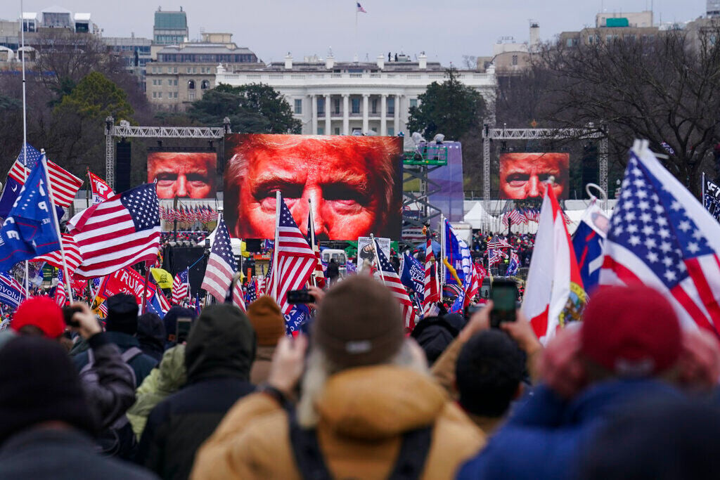 FBI questions organizers of Buffalo buses to Capitol rally that