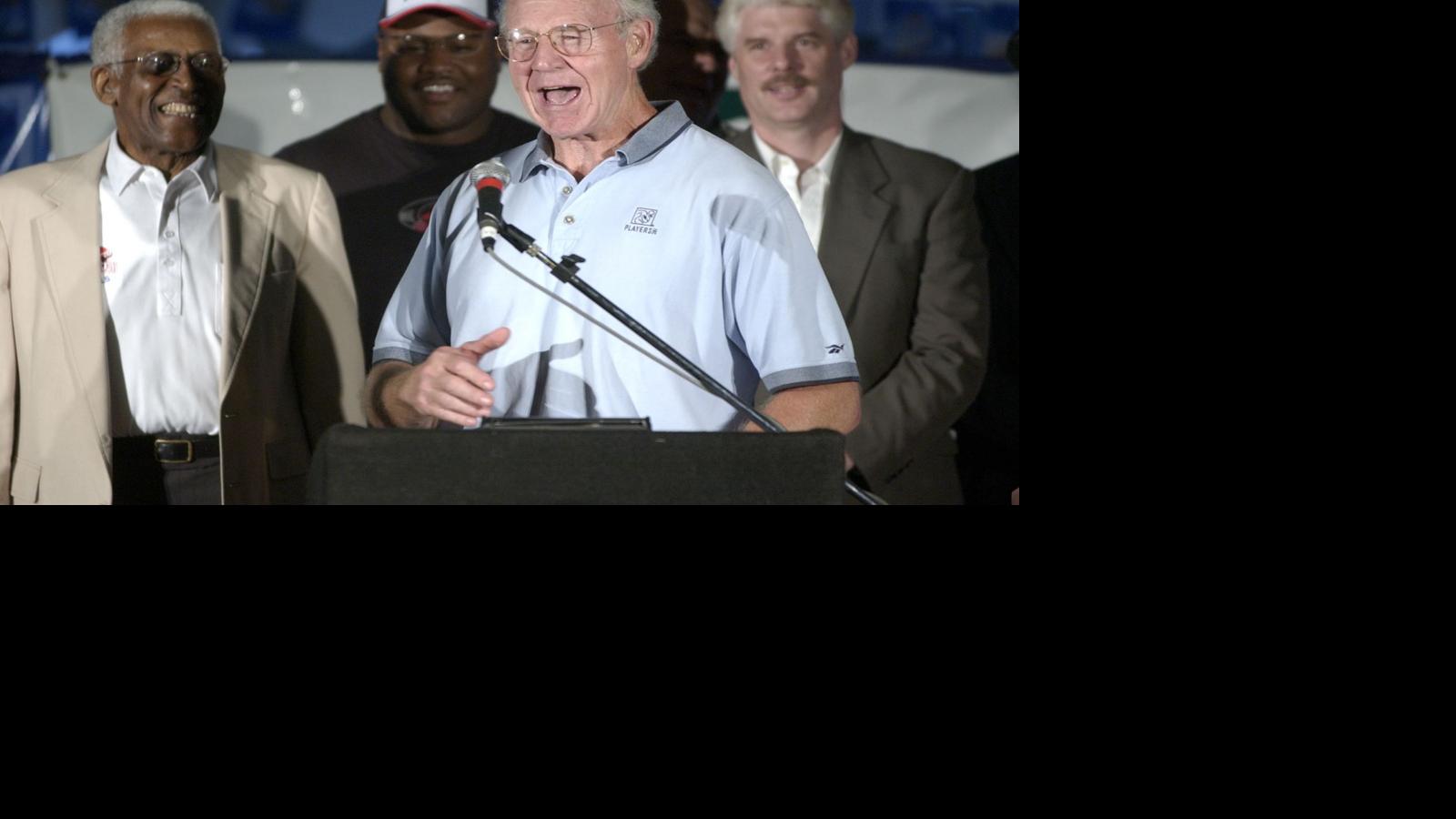 Bills linebacker Mike Stratton dies, delivered 'hit heard 'round the