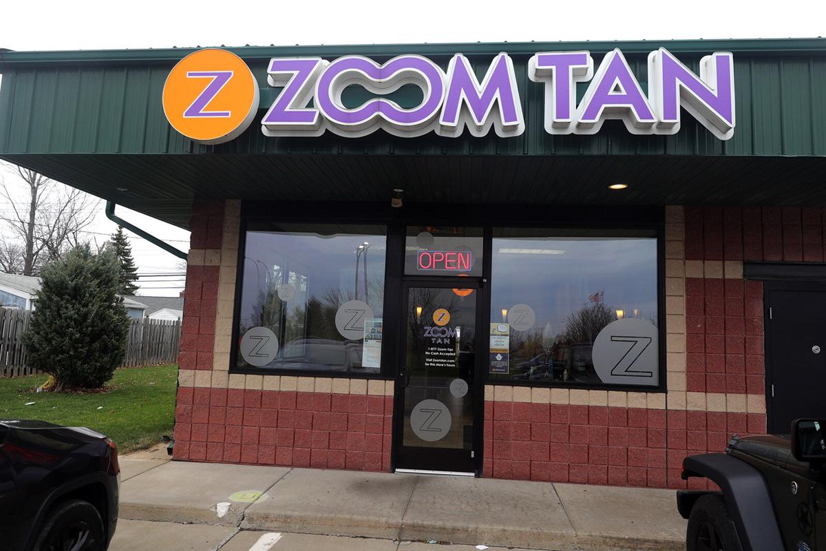 Zoom Tan