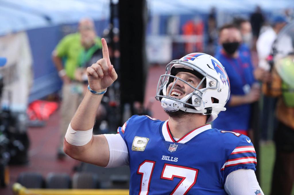 Bills Josh Allen S Mom Grammy Lived For Sundays To Watch Her Grandson Buffalo Bills News Nfl Buffalonews Com