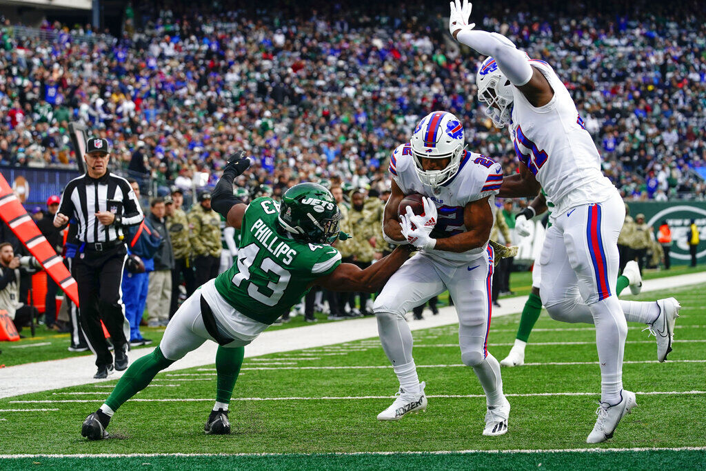 Allen, Bills D dominate White, Jets in 45-17 rout