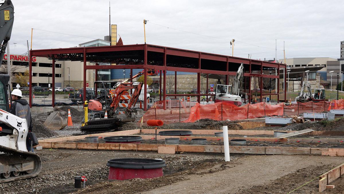 Taxfree gas, Dunkin' Donuts come downtown Buffalo as Seneca OneStop opens